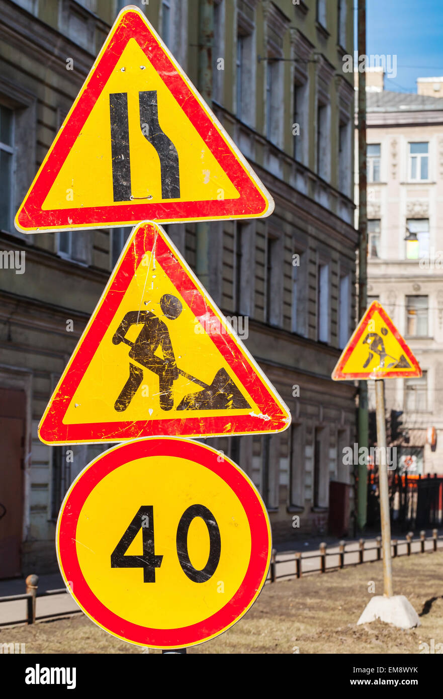 Bright Red And Yellow Speed Limit Under Construction And Narrowing Stock Photo Alamy