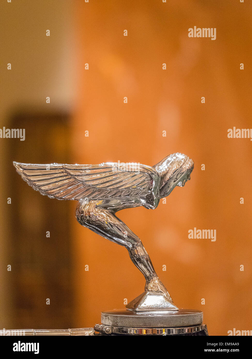 Hood ornament 1930 Dupont Model G Town Car at the Nethercutt Collection