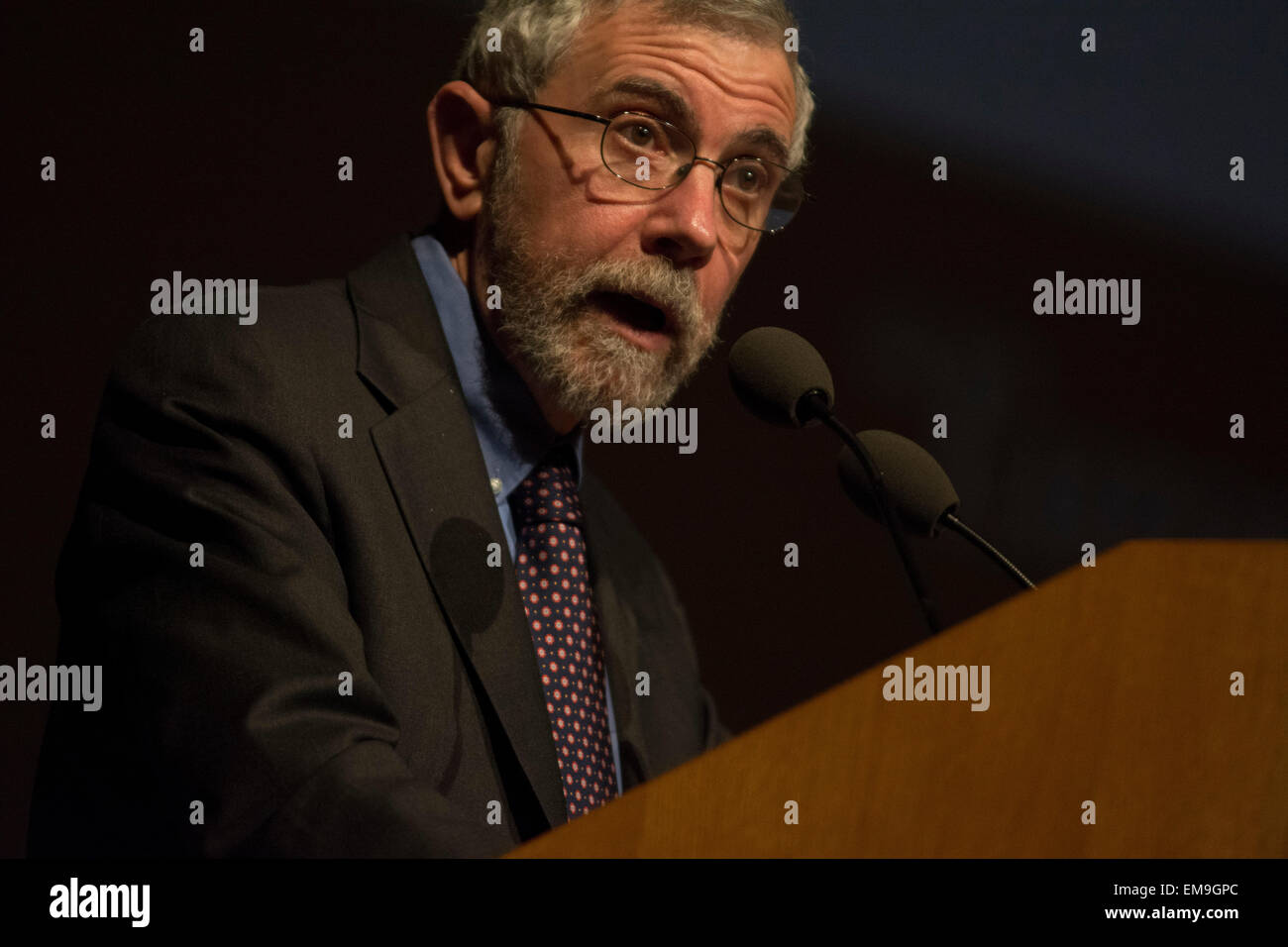 Athens, Greece, 17 April 2015. Paul Krugman, Professor of Economics and Nobelist, speaks on the European economic crisis at the Megaron Athens Concert Hall. His speech titled, “Europe, what’s next?” was organized by the Athens Development and Governance Institute, ADGI–INERPOST, a non-partisan NGO focusing on governance and development issues. Credit:  Nikolas Georgiou/Alamy Live News Stock Photo