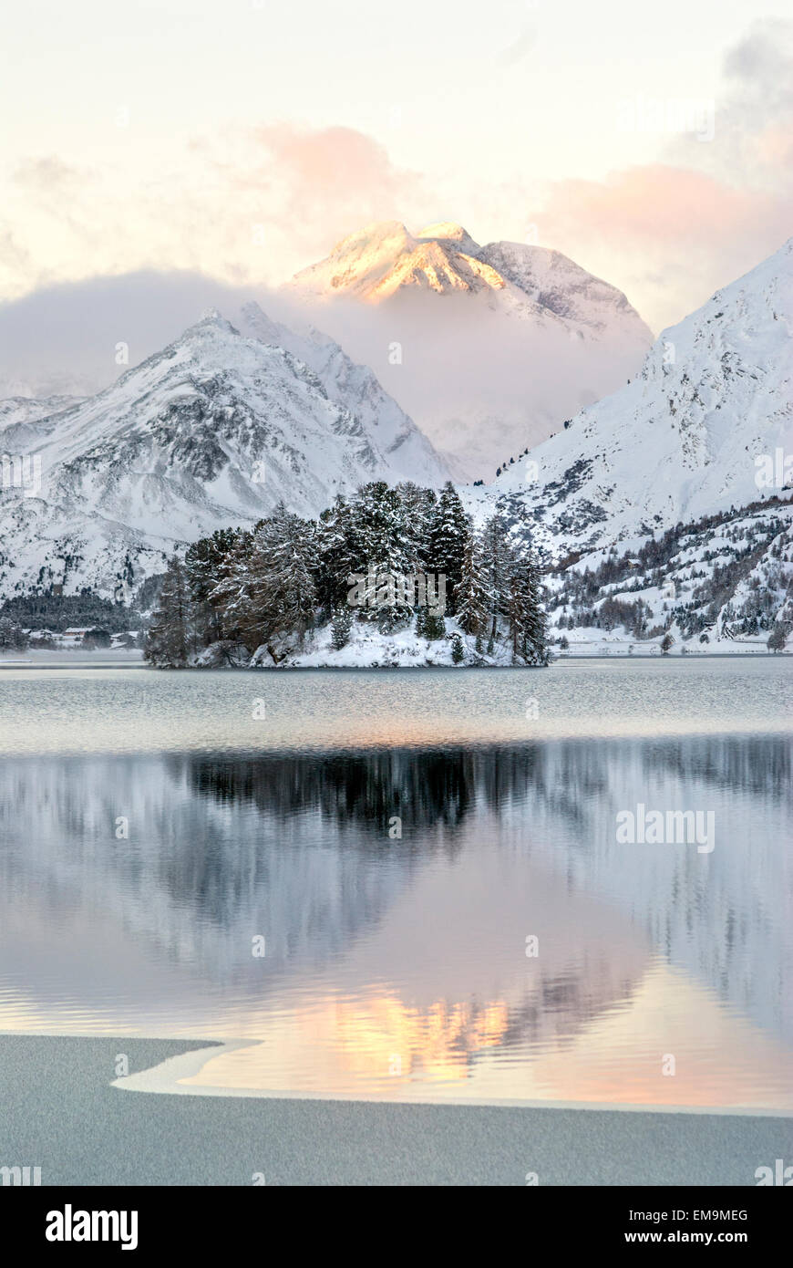 Winter landscape, Lake Sils, Sils Maria, Engadine, Switzerland Stock Photo