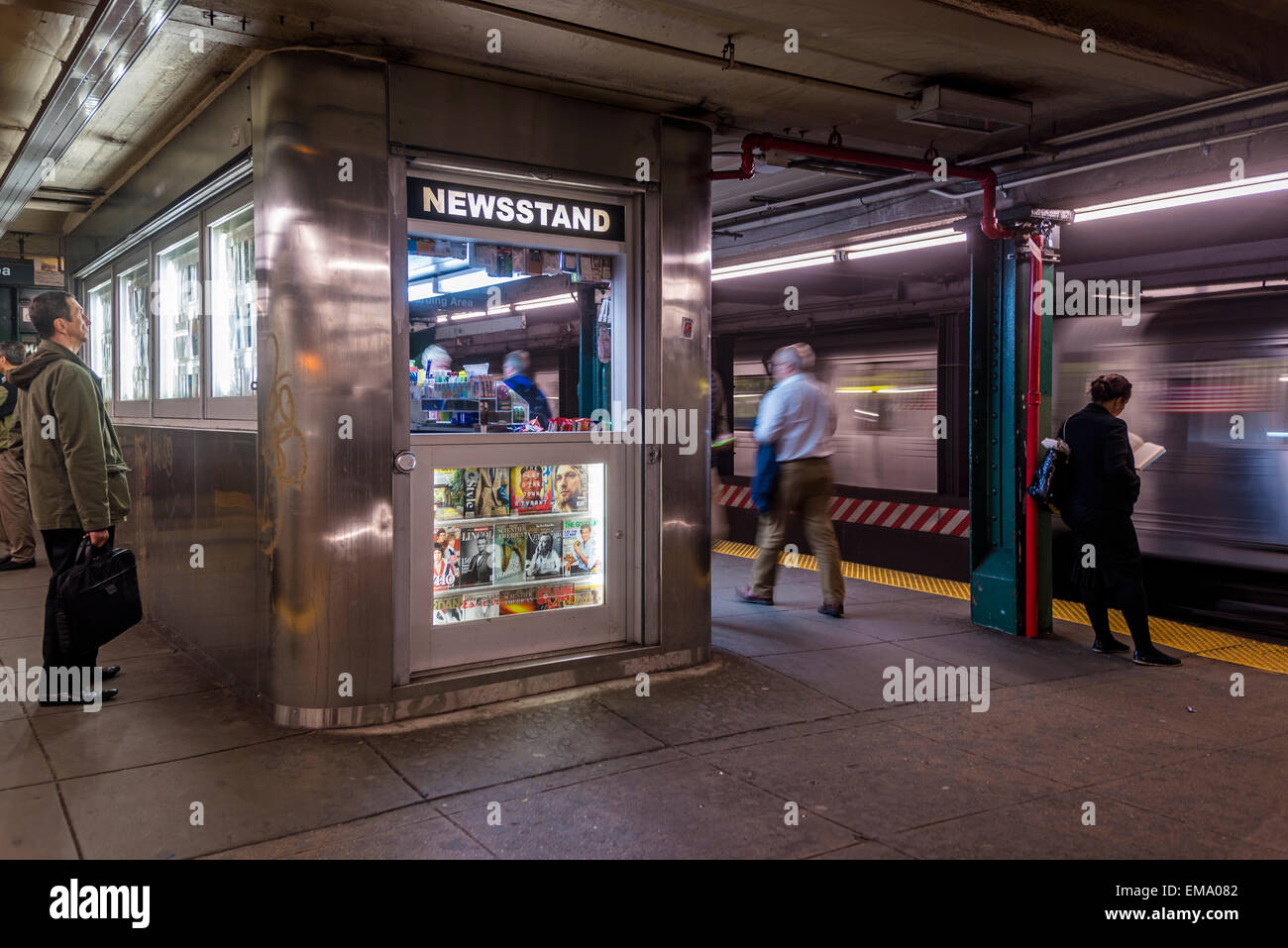 New York, NY 15 April 2015 - Subway Newsstand Stock Photo