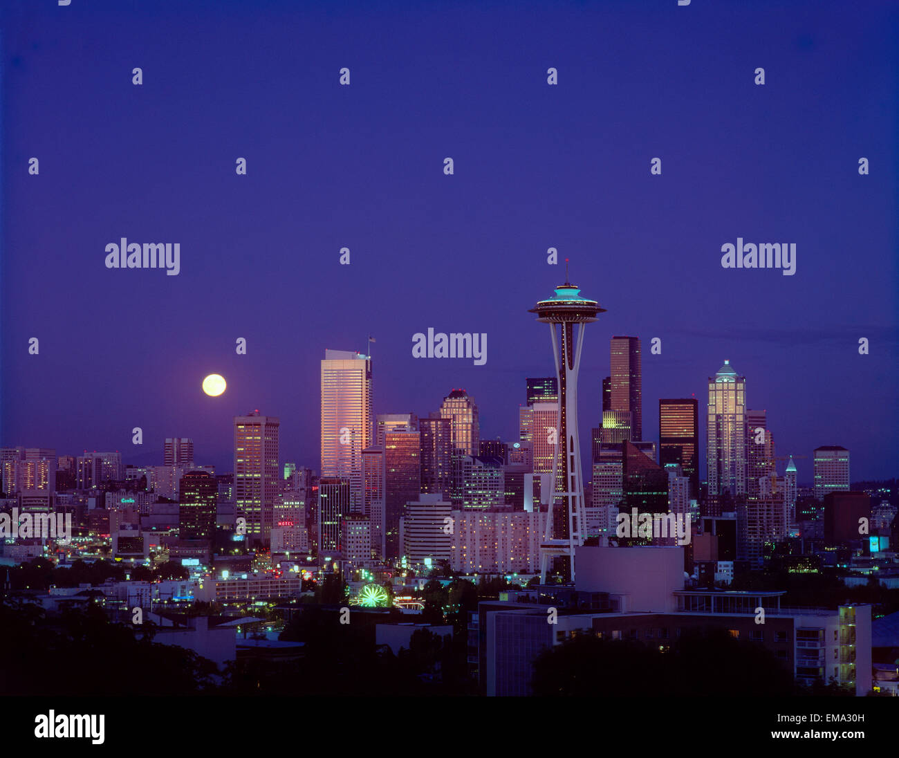 Washington, Seattle, Downtown Skyline With Moonrise Twilight Overview ...