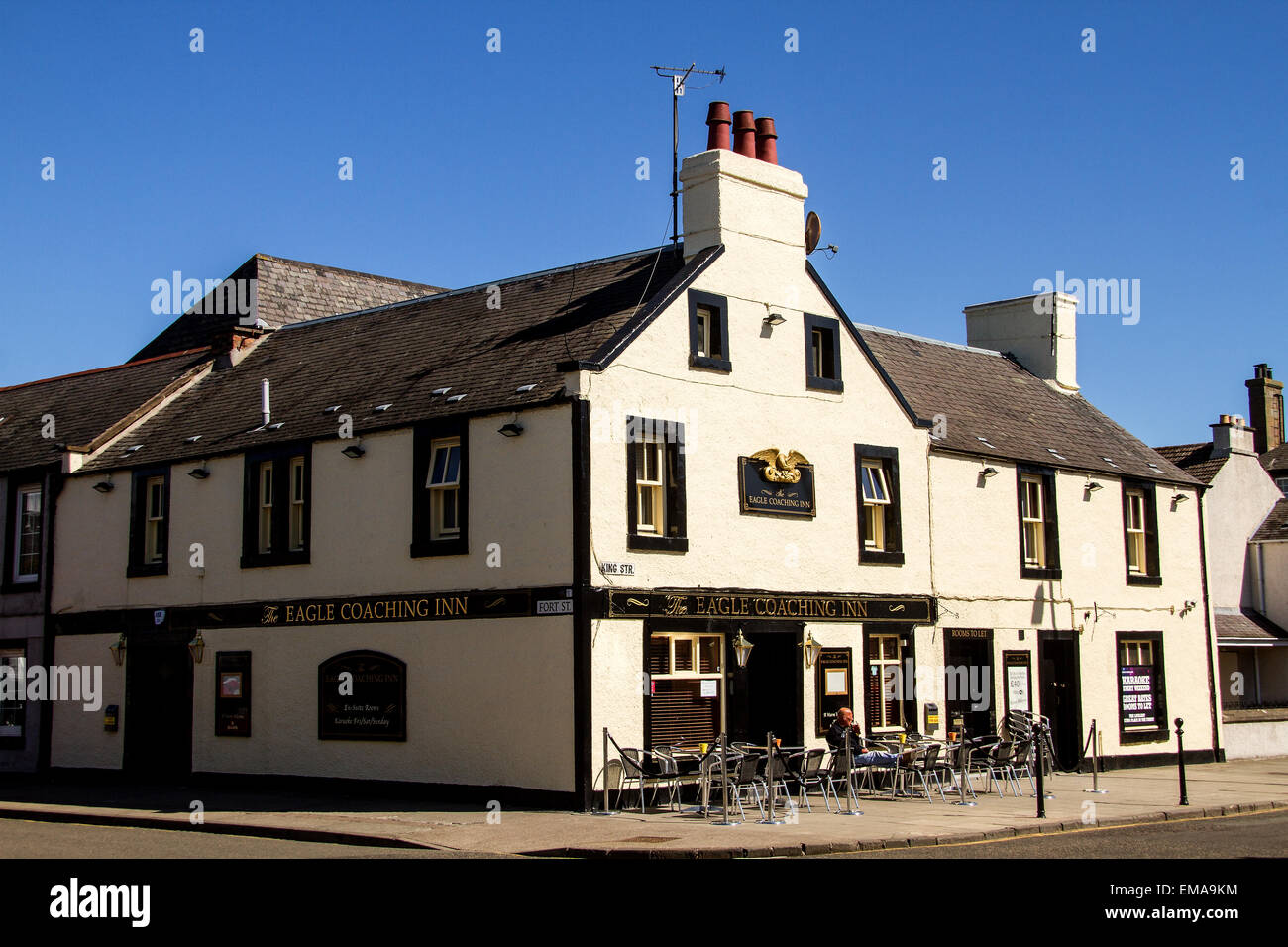 Eagle Coaching Inn is a 17th Century Pub and is situated in the heart of beautiful Broughty Ferry near Dundee, UK Stock Photo