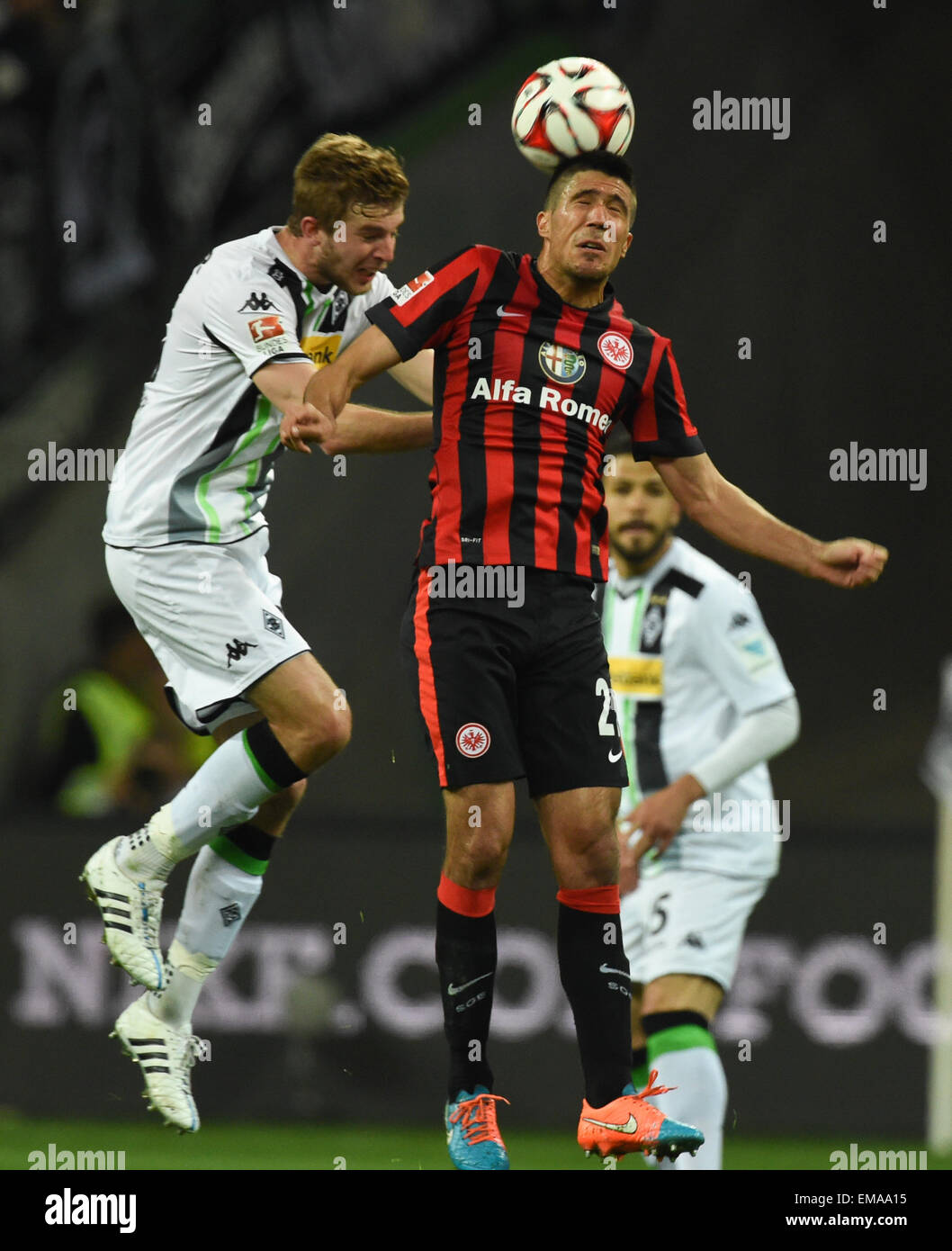 Belgrade. 3rd June, 2020. Hao Runze of Radnicki Nic (L) passes the