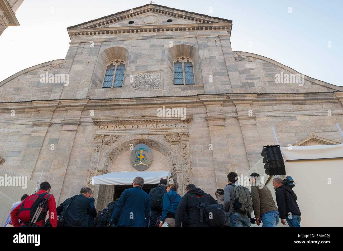Turin, Italy. 18th April, 2015. St. John Square and Cathedral 18th April 2015 -ostension of Shroud - The cathedral st. John Credit:  Realy Easy Star/Alamy Live News Stock Photo