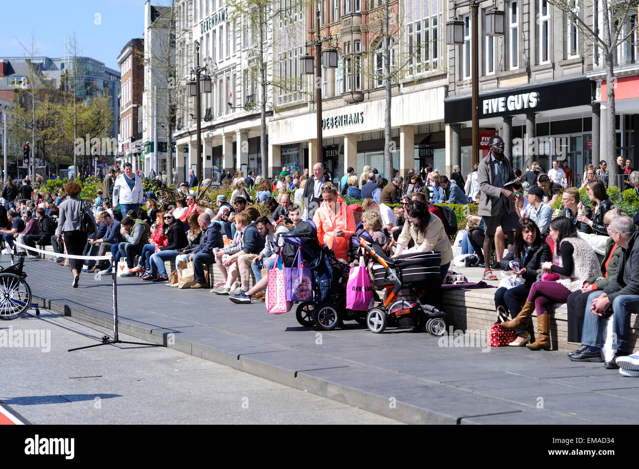 Nottingham, UK. 18th April, 2015. UK Weather Bright sunny day brings