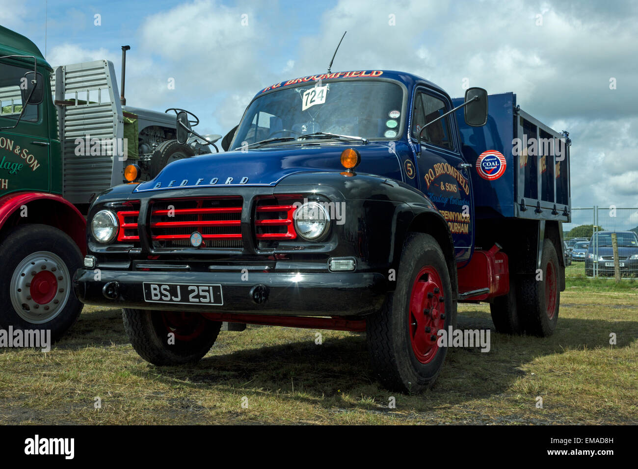 Old Bedford Lorry Stock Photos & Old Bedford Lorry Stock Images - Alamy