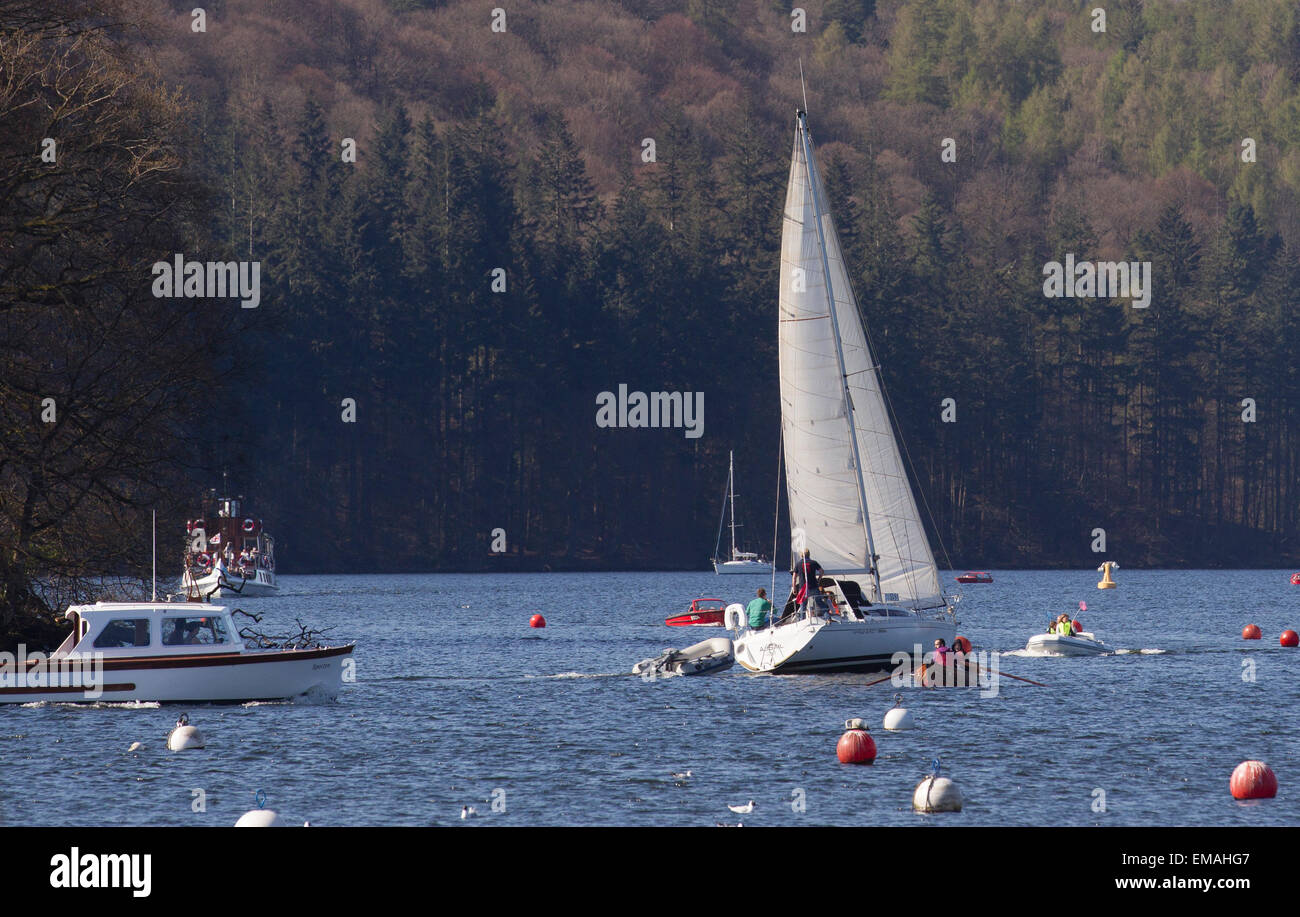 Bowness On Windermere Cumbria, UK. 18th April, 2015. UK Weather Sun