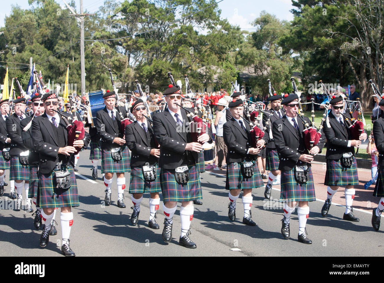 Sydney,Australia. 19th April, 2015. ANZAC commemorative and centenary march along pittwater road Warriewood to celebrate 100 years of ANZAC Credit:  martin berry/Alamy Live News Stock Photo