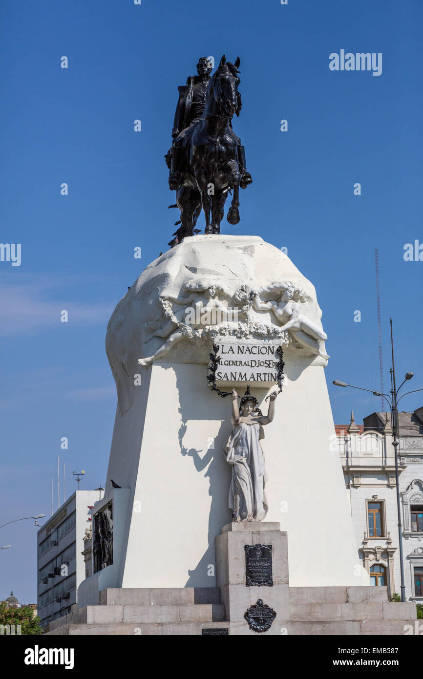 Lima, Peru.  Equestrian Statue of Jose de San Martin, Peruvian National Hero. Plaza San Martin. Stock Photo