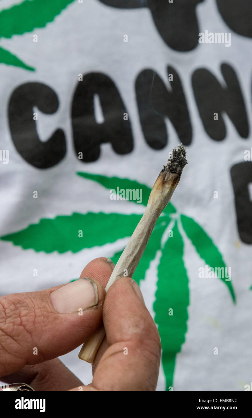 London, UK. 19th April, 2015. Annual 420 Pro Cannabis Rally in Hyde Park Credit: Guy Corbishley/Alamy Live News Stock Photo