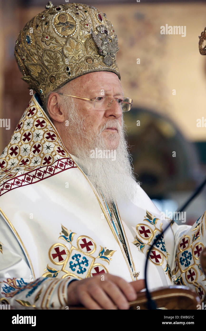 Serres, Greece. 19th Apr, 2015. Ecumenical Patriarch Bartholomew at Saint Nikitas church, in Serres, Greece on April 19, 2015. Credit:  Konstantinos Tsakalidis/Alamy Live News Stock Photo