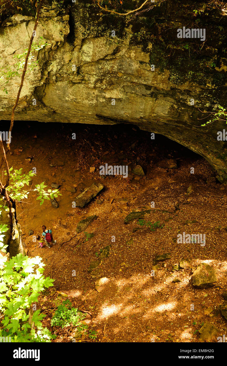 A mother and daughter explore The Devil's Icebox in Rockbridge State