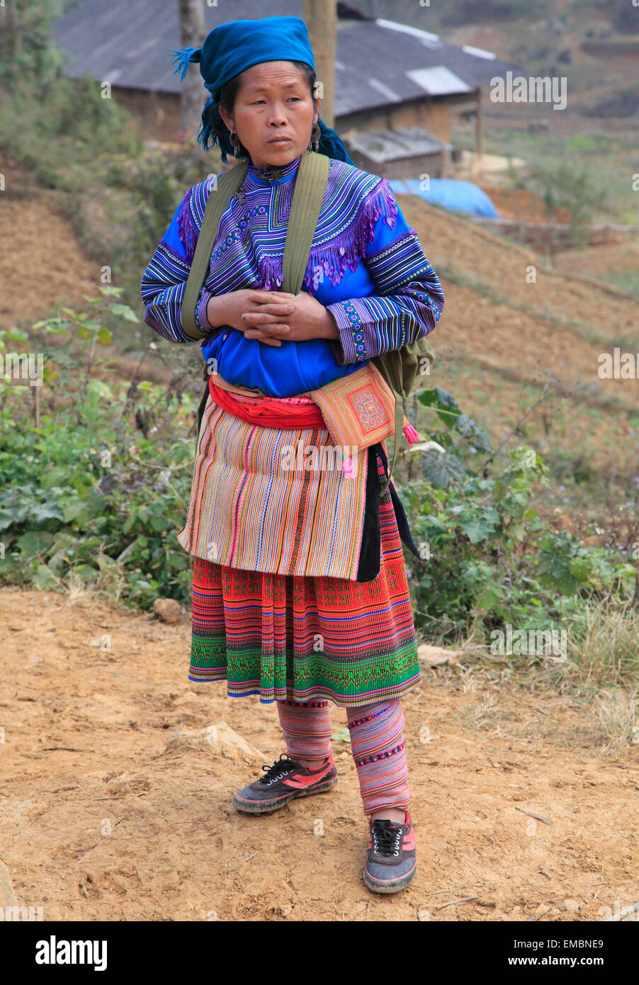 Vietnam, Lao Cai Province, Can Cau, market, hill tribe people, woman, blue hmong, Stock Photo
