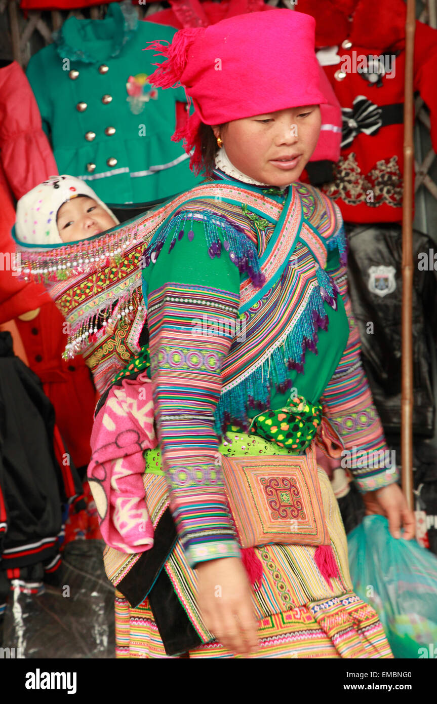 Vietnam Lao Cai Province Bac Ha market hill tribes people mother and daughter Stock Photo