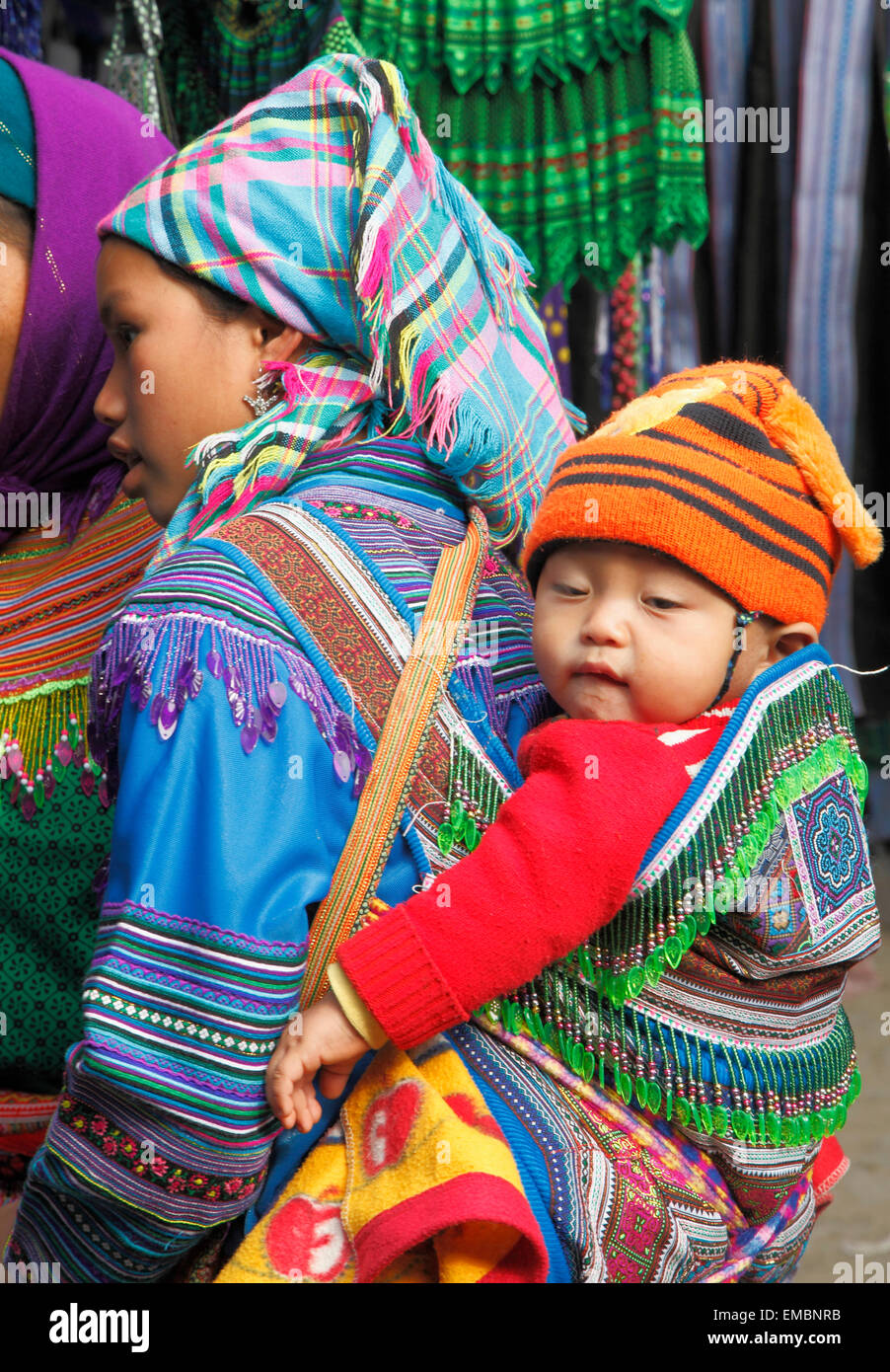 Vietnam, Lao Cai Province, Bac Ha, market, hill tribes people, mother and daughter, Stock Photo