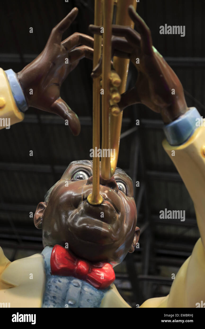where are mardi gras floats stored