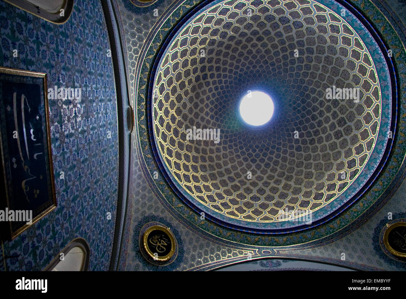 Arabesque dome ceiling of the Topkapi palace, Istanbul Stock Photo