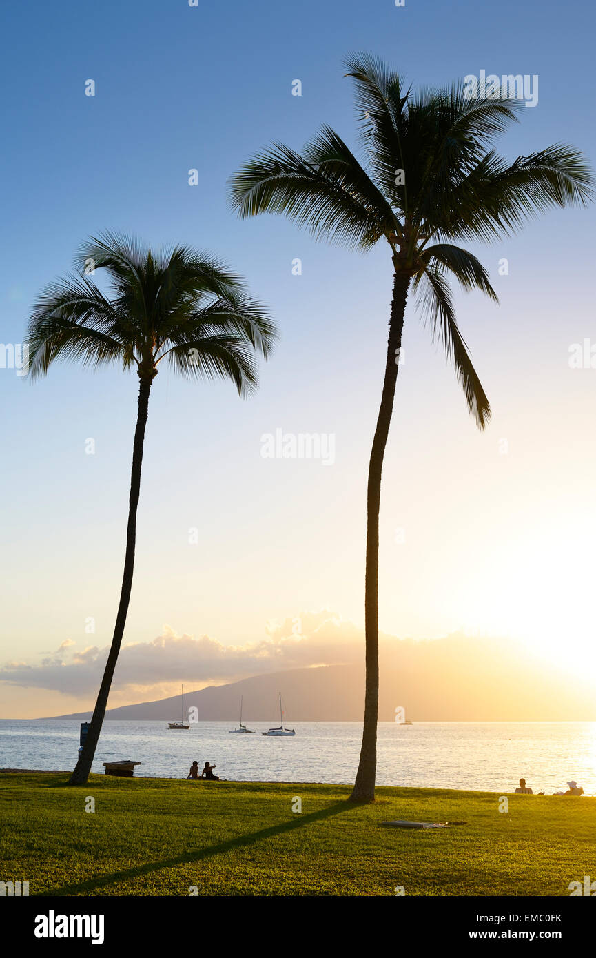 Sunset kaanapali maui hawaii hi-res stock photography and images - Alamy