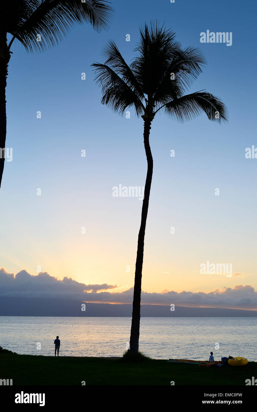 Sunset kaanapali maui hawaii hi-res stock photography and images - Alamy