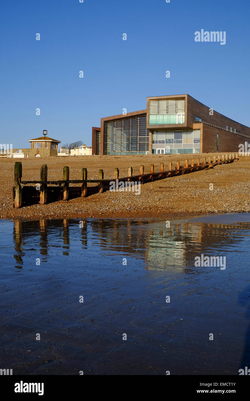 Splash Point High Resolution Stock Photography and Images Alamy