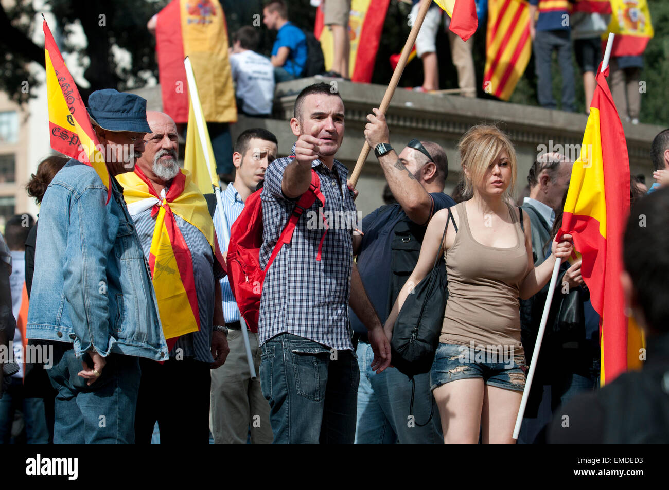 Barcelona, Spain. 12th Oct, 2014. Demonstrators doing the fascist 