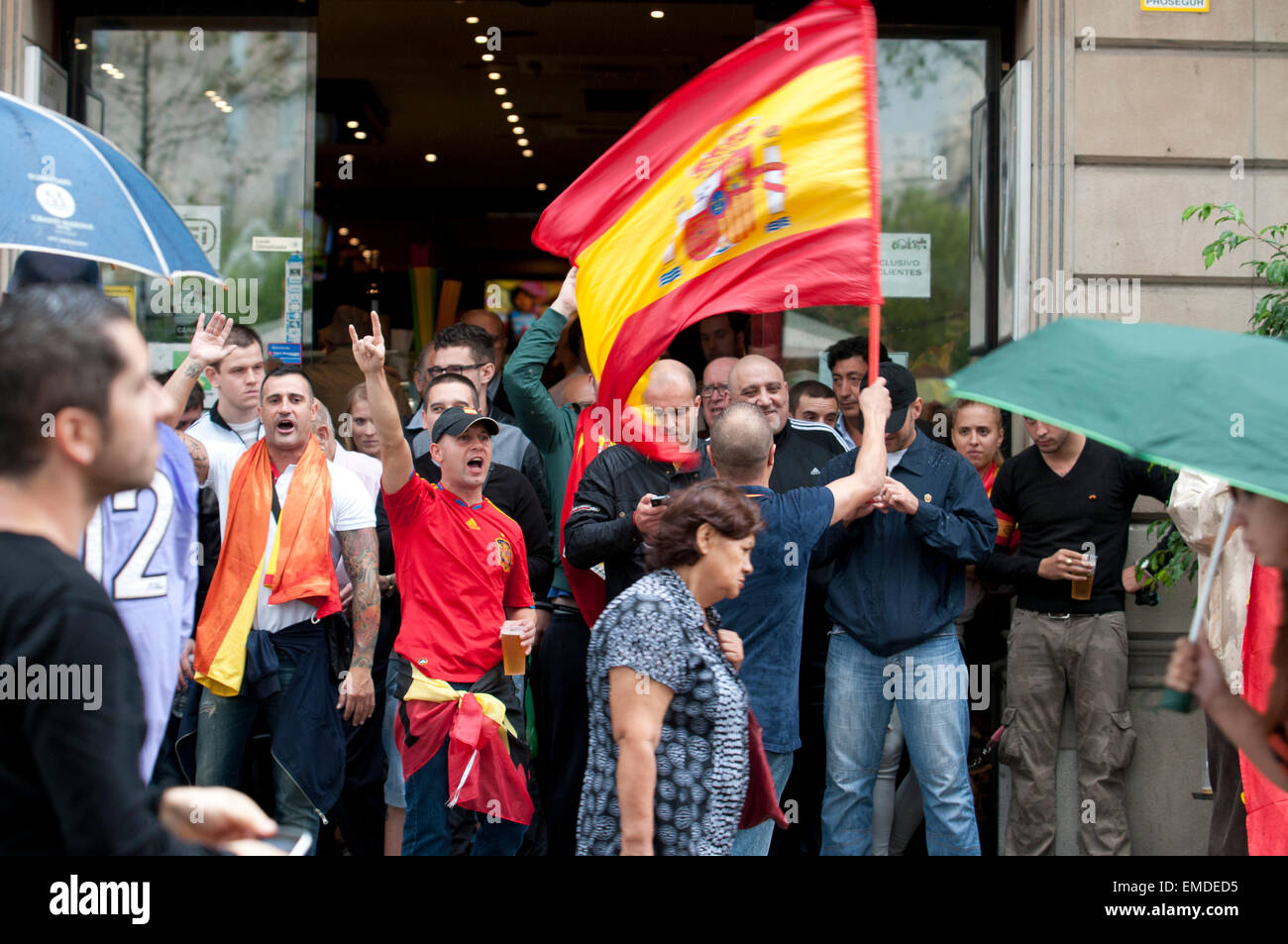 Barcelona, Spain. 12th Oct, 2014. Demonstrators doing the fascist ...