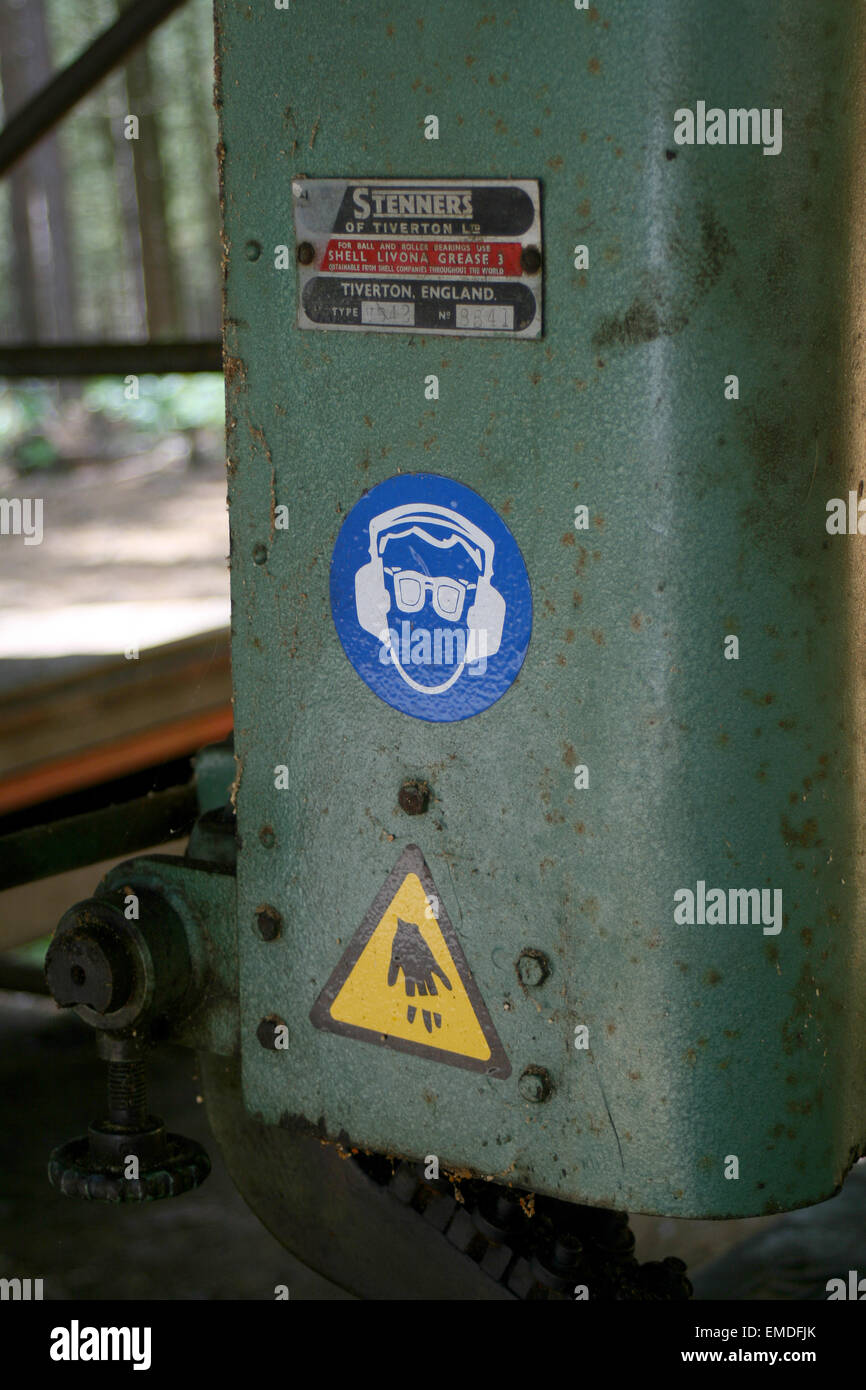 Tree cutting machine hires stock photography and images Alamy