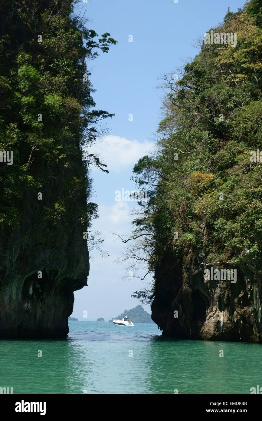 Entrance and exit from the lagoon in the centre of Koh Hong in the Andaman Sea and Tharn Bok Khorani Park in Krabi Province Stock Photo