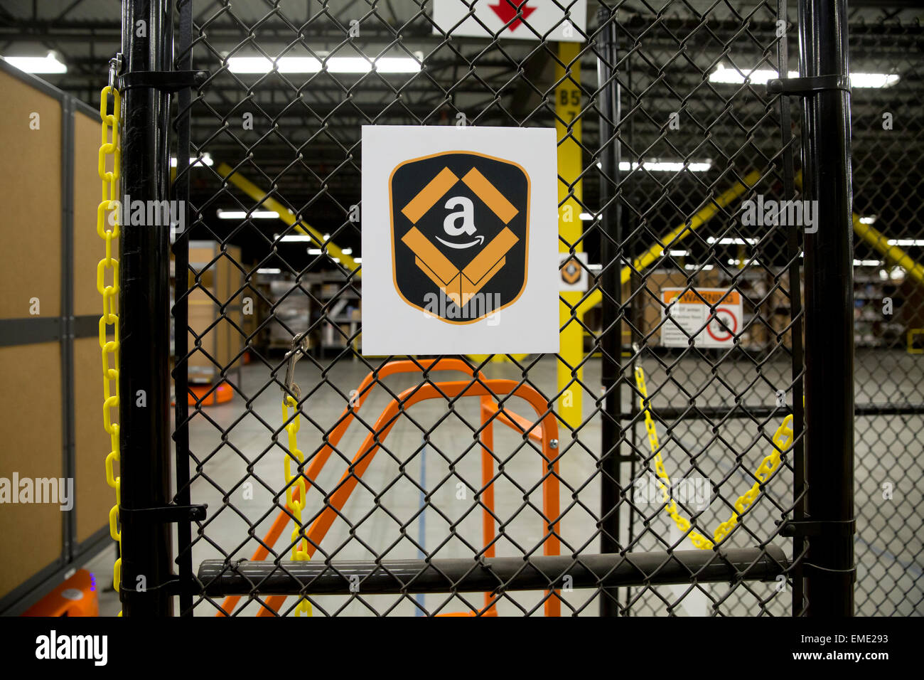 1.25 million square foot Amazon shipping center in Schertz, Texas Stock