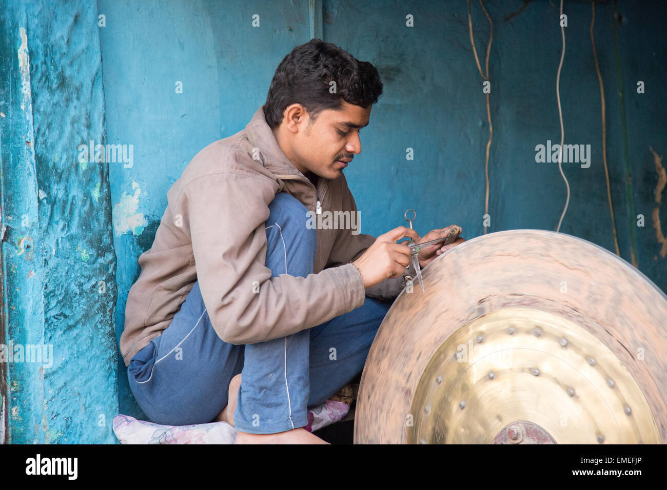 Knife sharpener Nagaur India Stock Photo Alamy