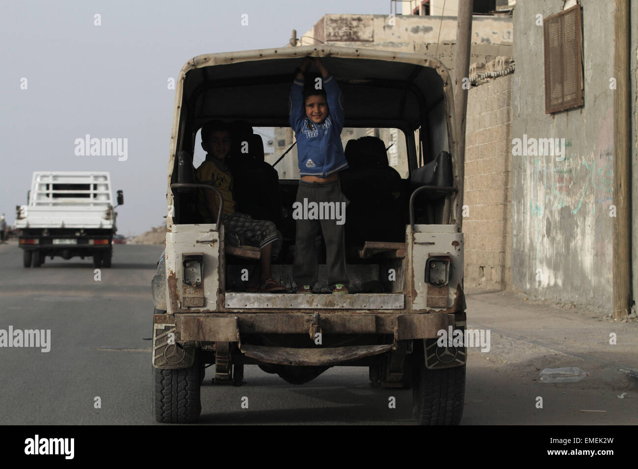 Gaza City, The Gaza Strip, Palestine. 20th Apr, 2015. Palestinian child