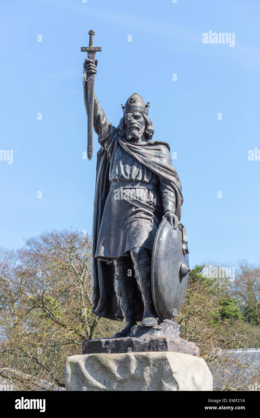Statue Of King Alfred The Great Anglo Saxon King Of Wessex In High Statue Of King Alfred The Great Anglo Saxon King Of Wessex In High