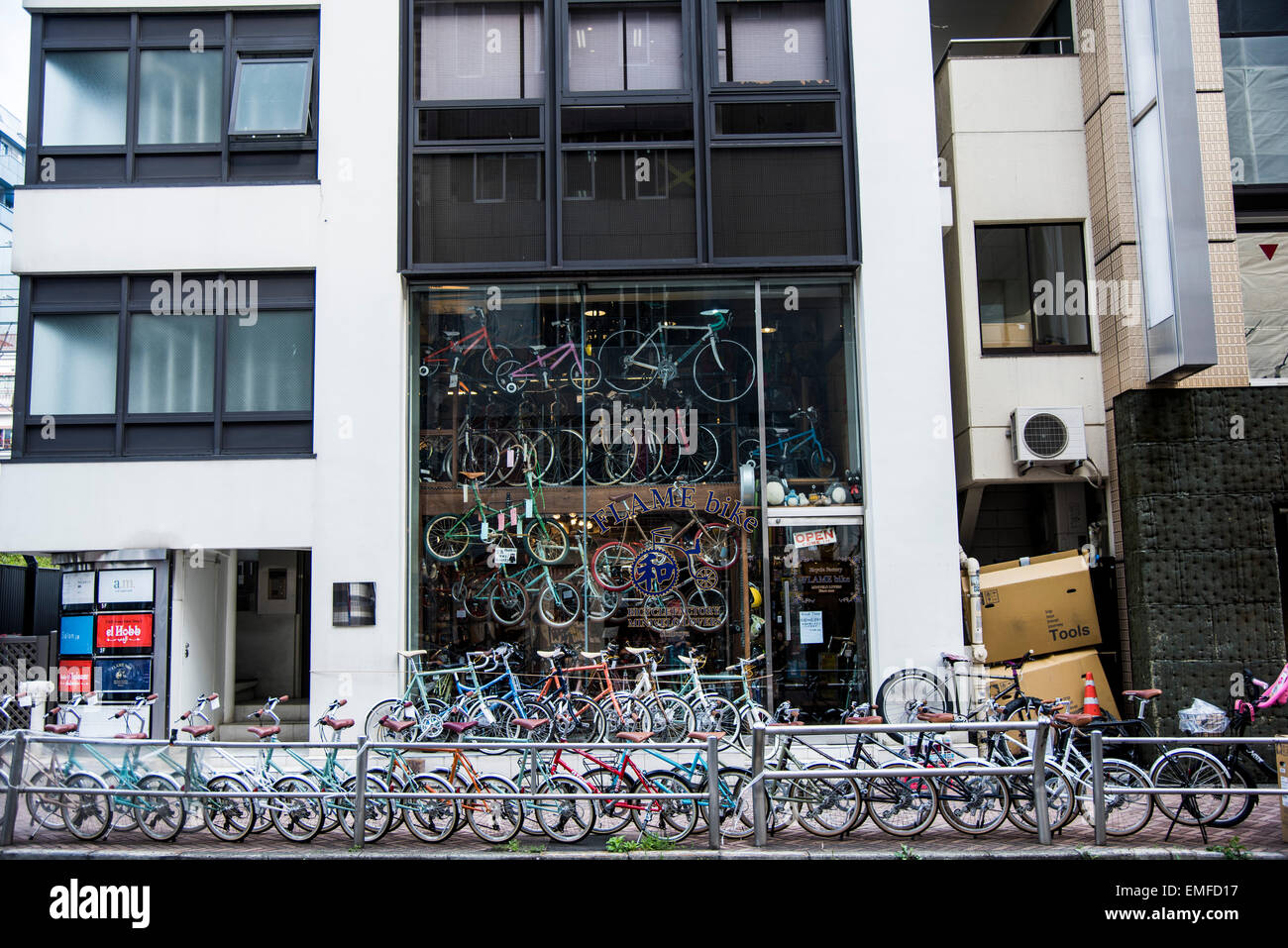 Tokyo japan shop window display hires stock photography and images Alamy