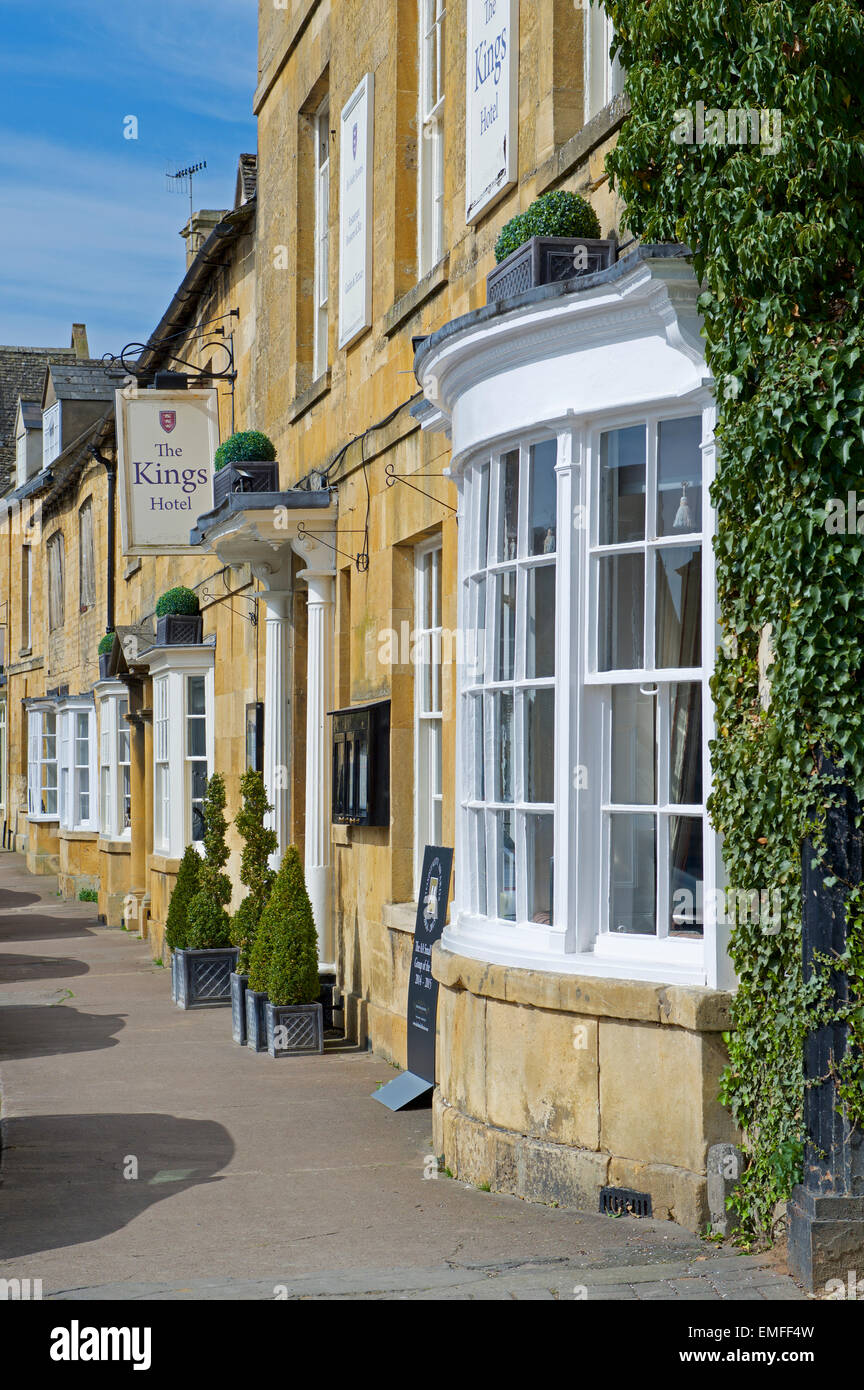 The Kings Head pub, Chipping Campden, Gloucestershire, Cotswolds, England UK Stock Photo