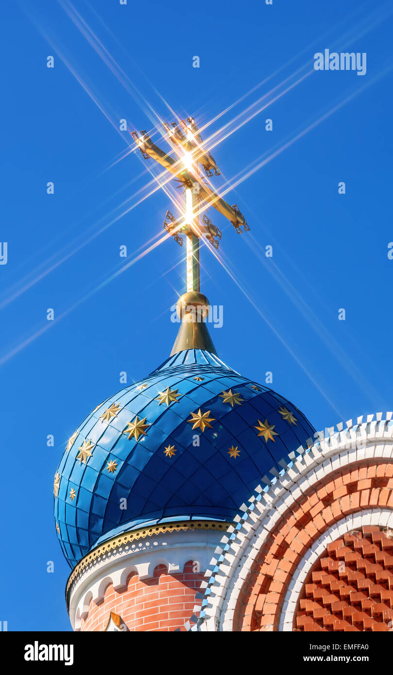 Dome of Russian orthodox church with cross against blue sky Stock Photo ...