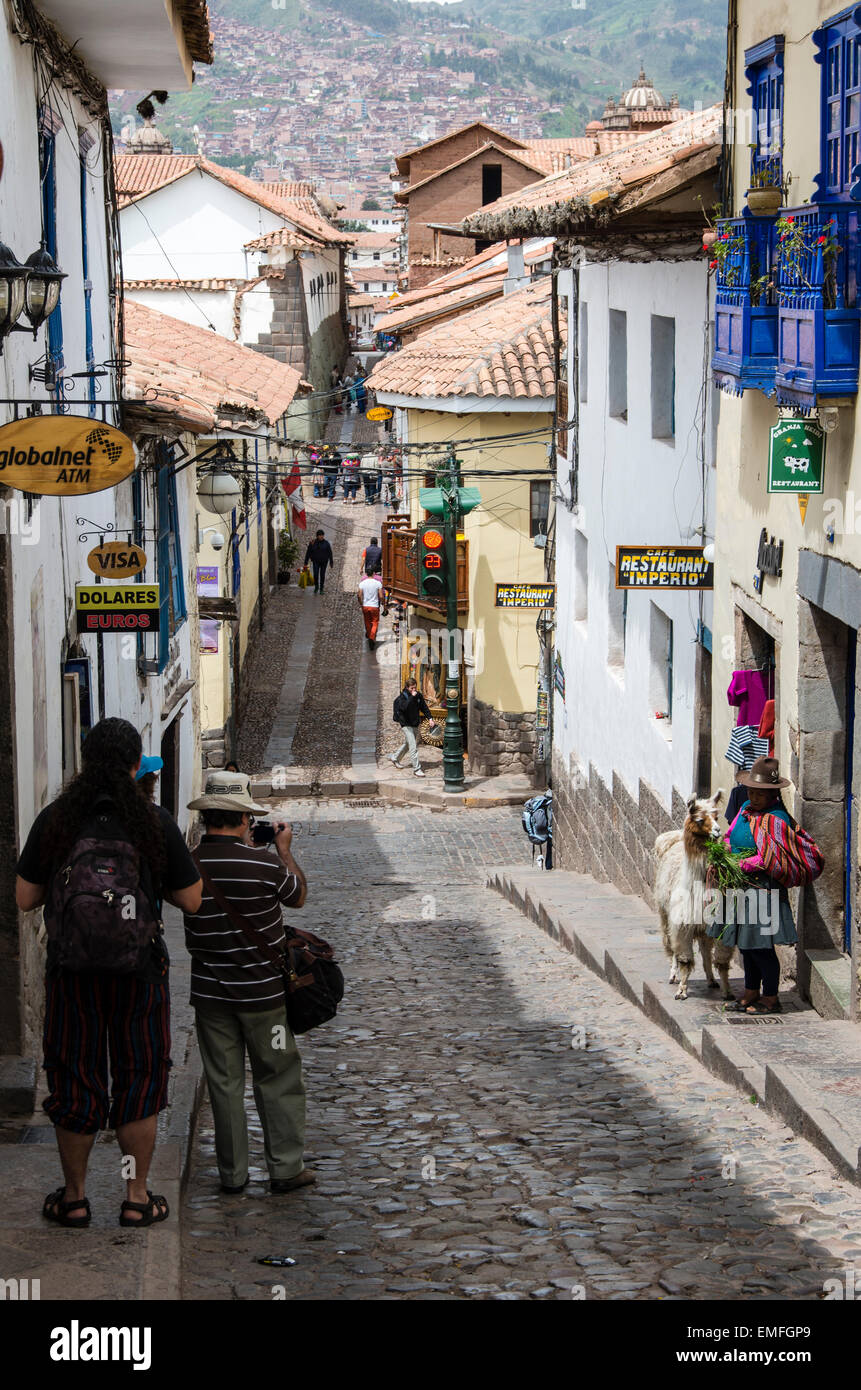 Traditional street in Cusco, Peru Stock Photo - Alamy