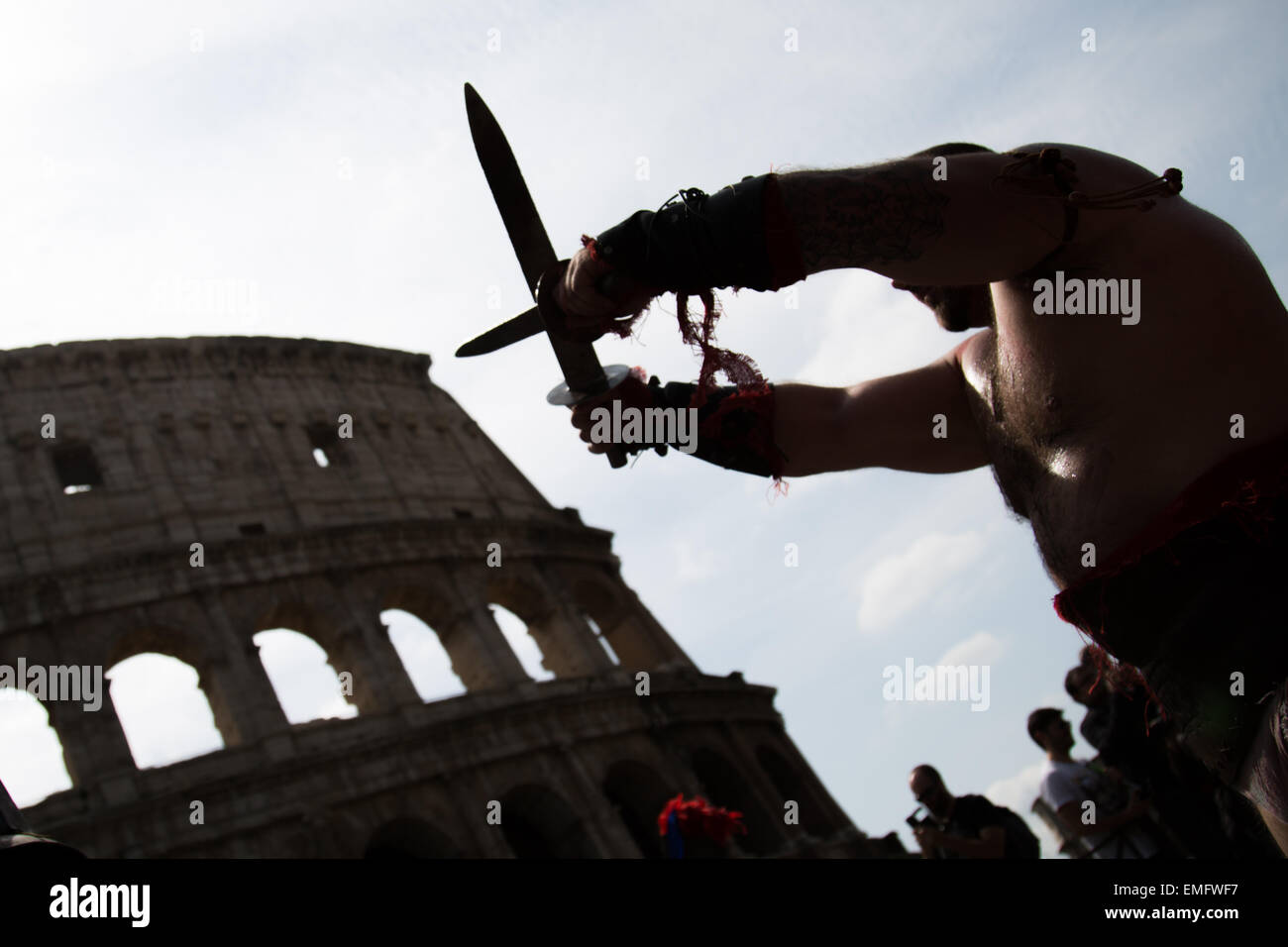 Rome, Italy. 19th Apr, 2015. The parade, with groups of historical re-enactment from Italy and Europe, leaving from the Circus Maximus to Via dei Fori Imperiali. © Davide Fracassi/Pacific Press/Alamy Live News Stock Photo