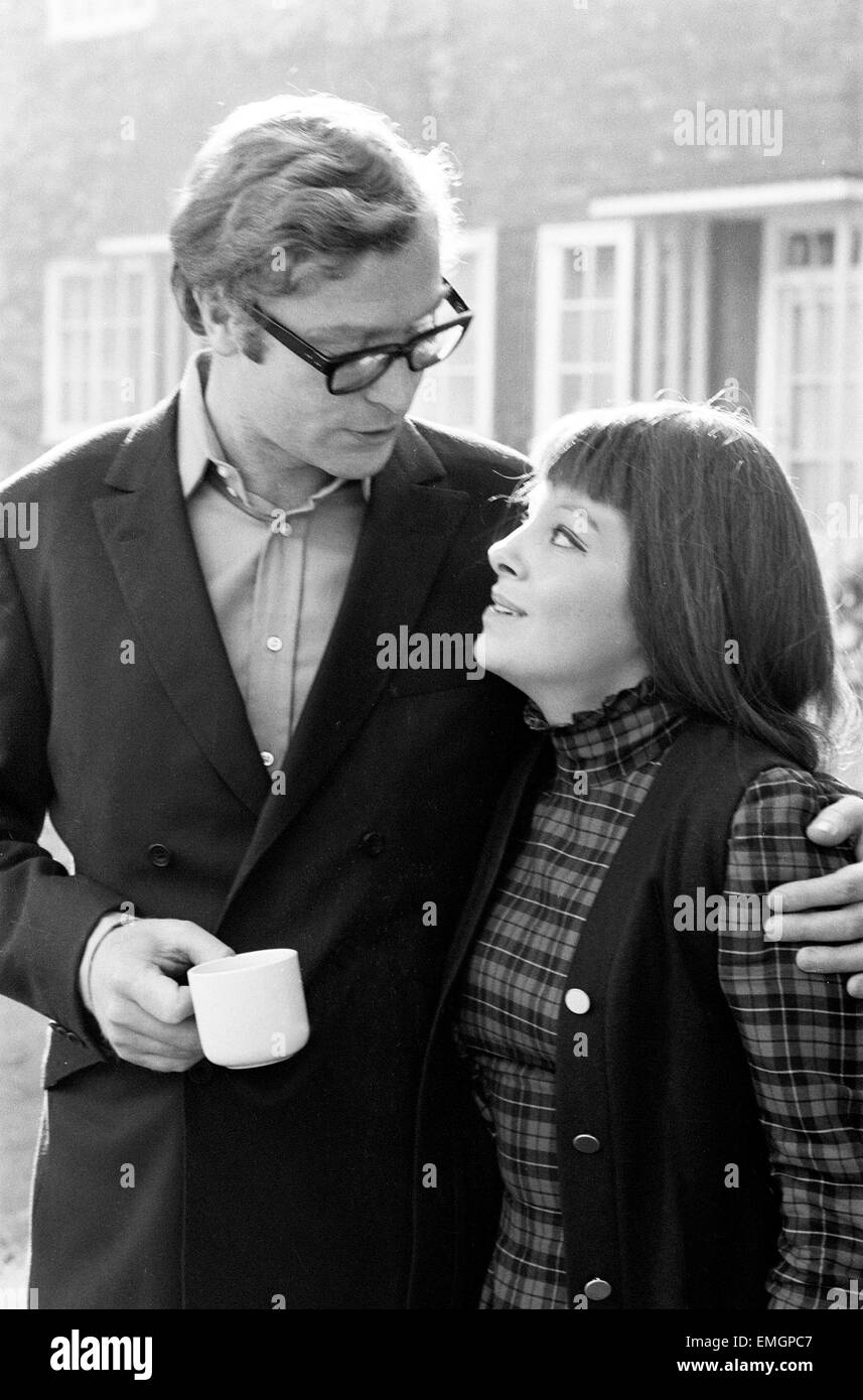 Anna Calder Marshall Hi res Stock Photography And Images Alamy