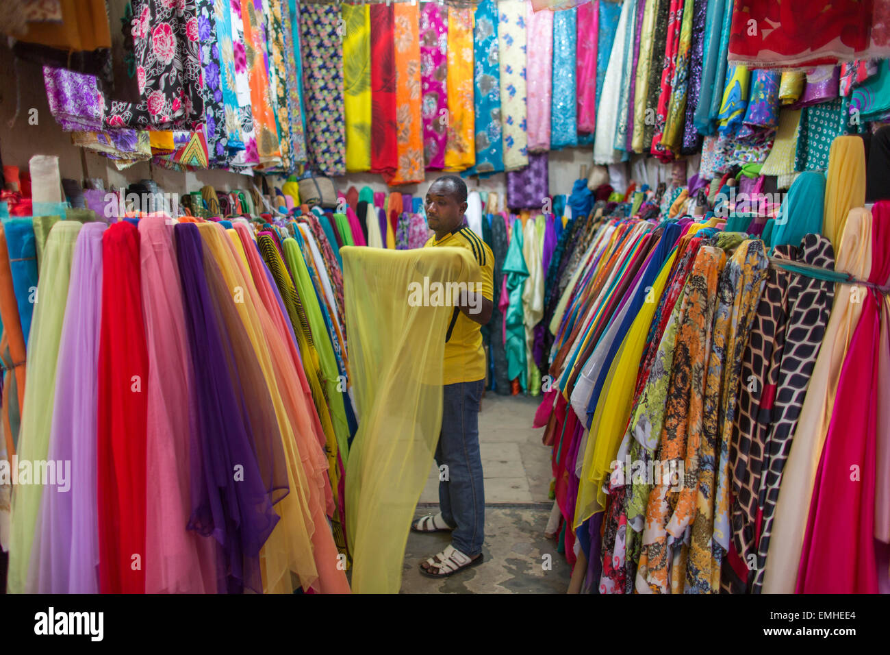 clothes shop in Stone Town's Zanzibar Stock Photo Alamy