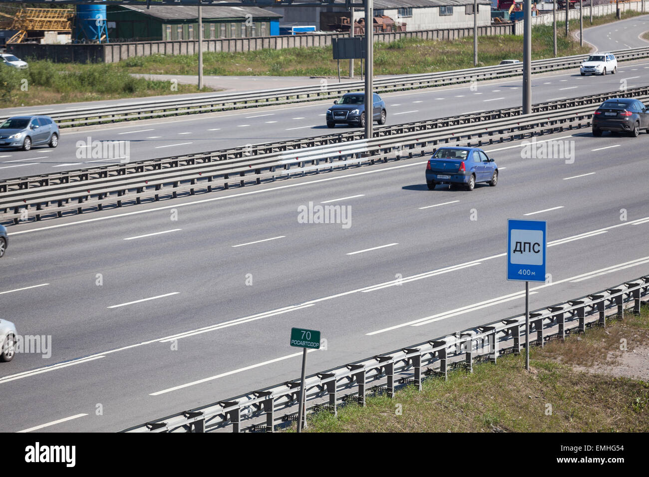 The SaintPetersburg ring road with traffic at summer season, Russia Stock Photo Alamy