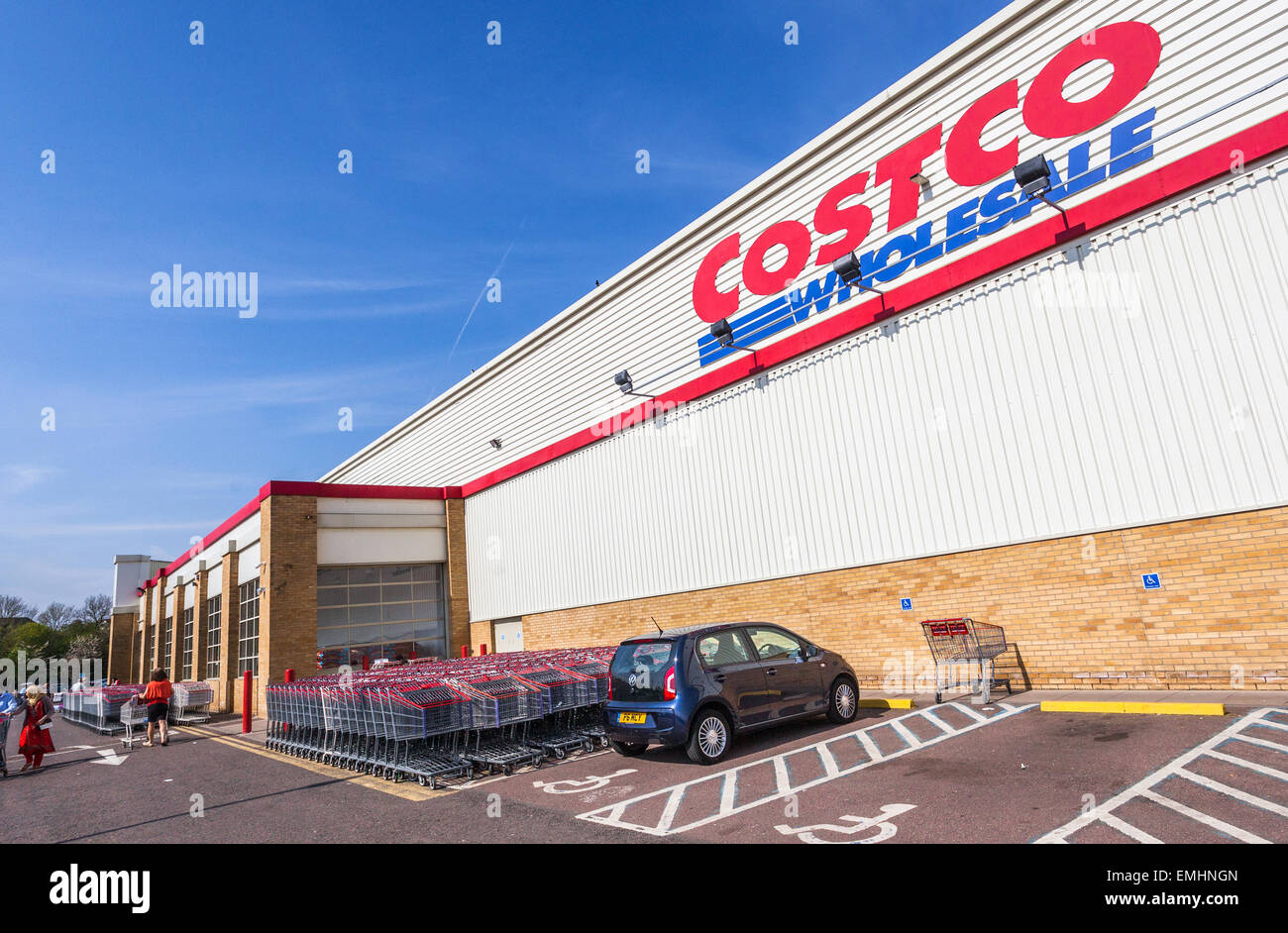 Costco wholesale warehouse, Watford, Hertfordshire, England, UK. Stock Photo