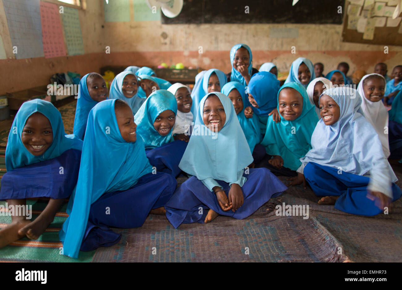 primary school in zanzibar Stock Photo Alamy