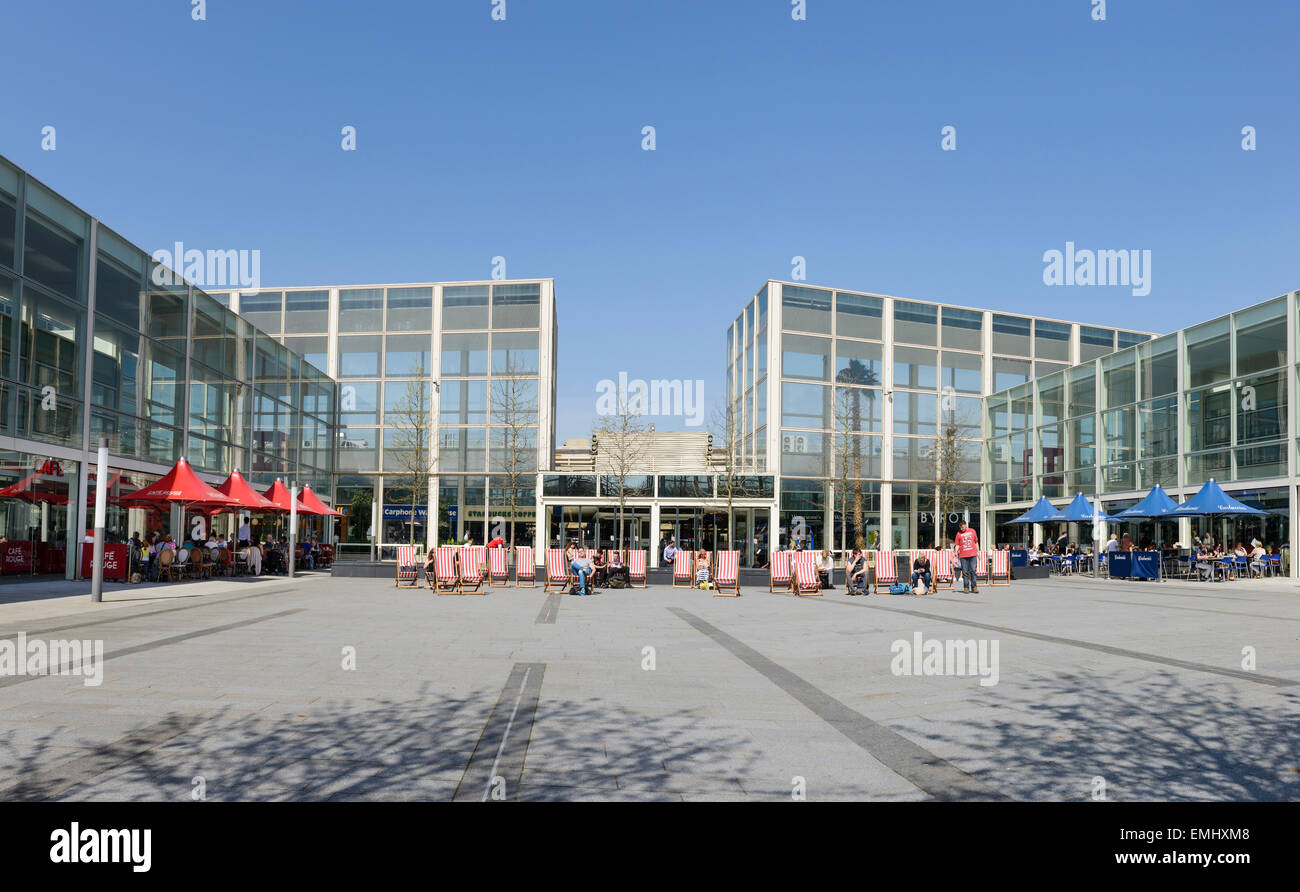 Extreme wide angle view of Queens Court in Central Milton Keynes Stock Photo