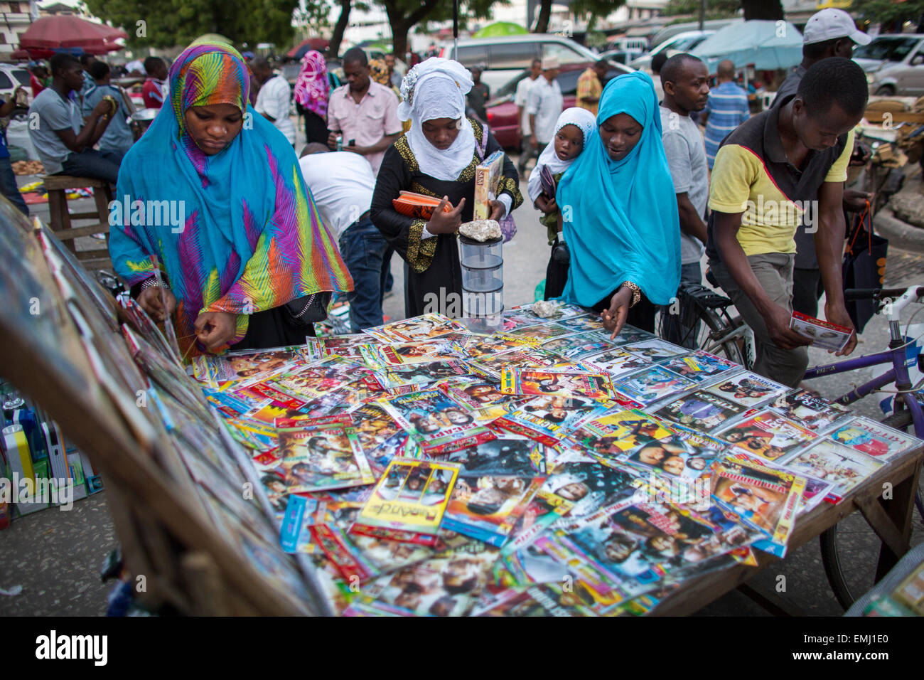 illegal DVD and CD vendor at zanzibar Stock Photo
