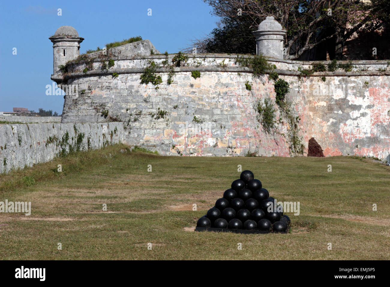 Castillo de san carlos de la cabana havana hi-res stock