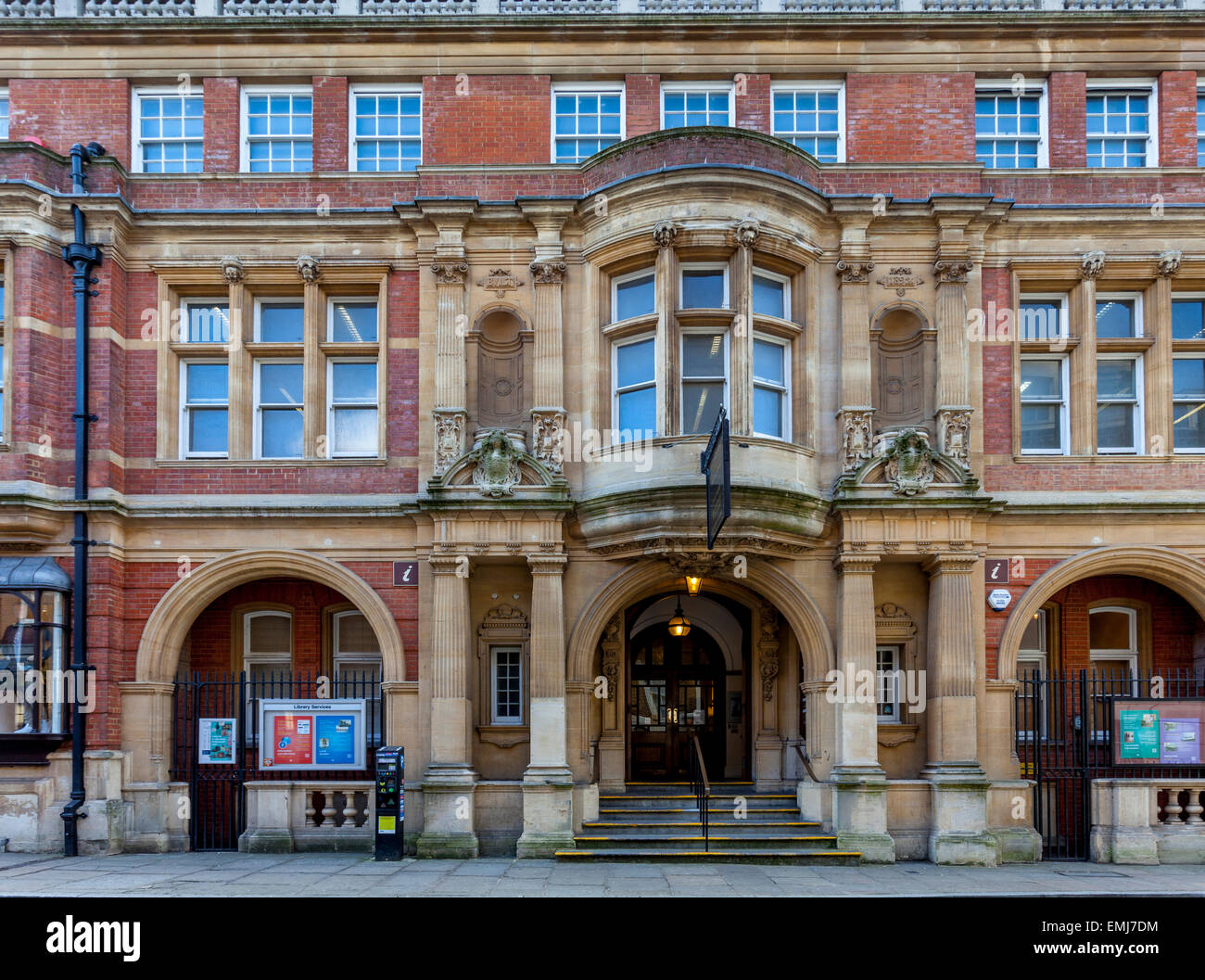 Richmond Reference Library, Old Town Hall, Richmond Upon Thames, London ...