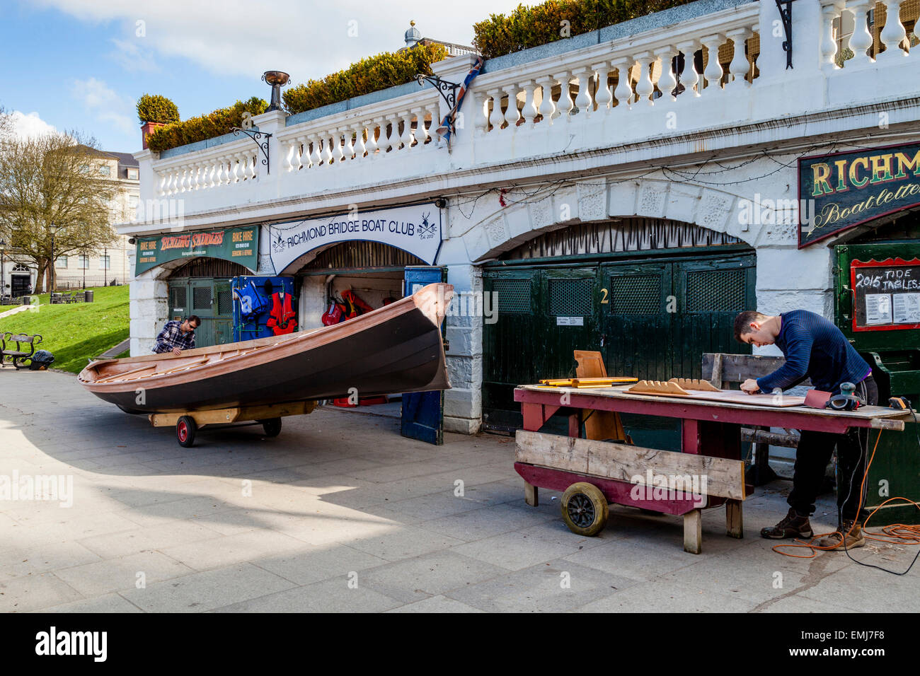 Boat Builders, Richmond Bridge Boat Houses, Richmond Upon Thames, London, England Stock Photo