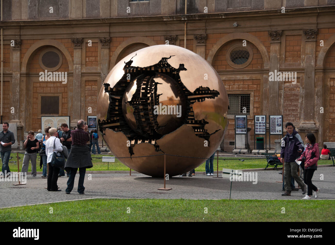 Sphere Within Sphere In Vatican Museums Stock Photos & Sphere Within ...