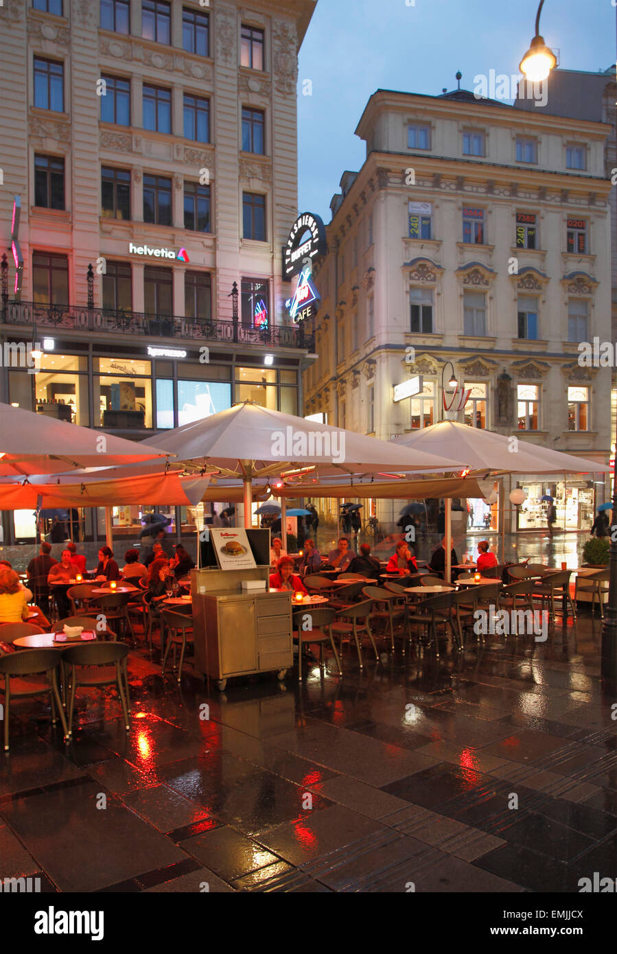 Austria, Vienna, Graben, nightlife, street scene, people, Stock Photo